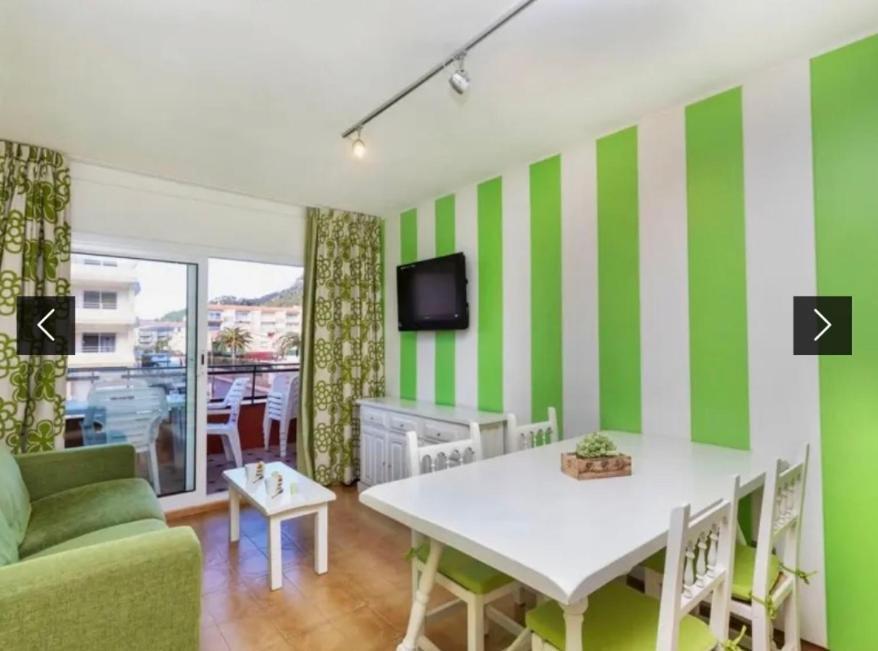 Apartamento Familiar ตอร์โรเอยา เด มอนต์กรี ภายนอก รูปภาพ